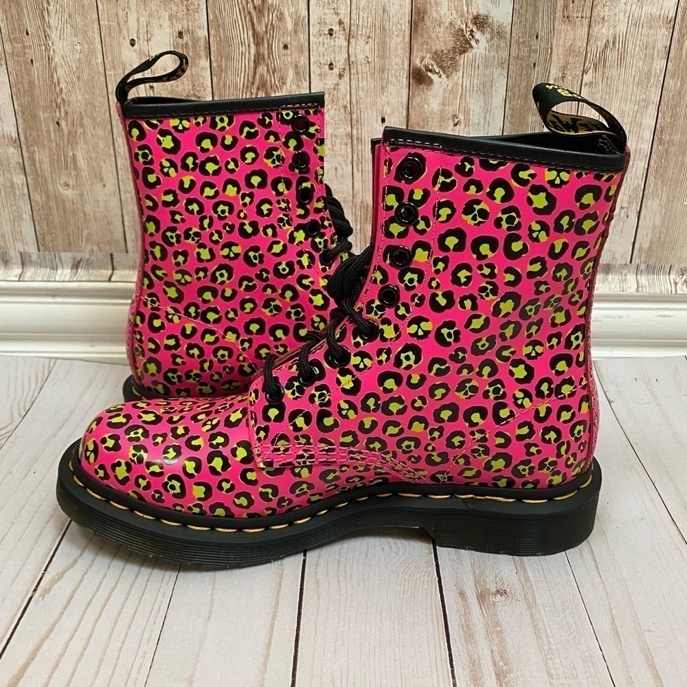 Dr. Martens 1460‎ Smooth Leather Leopard Print Combat Boots Size 7 Women - Picture 9 of 14